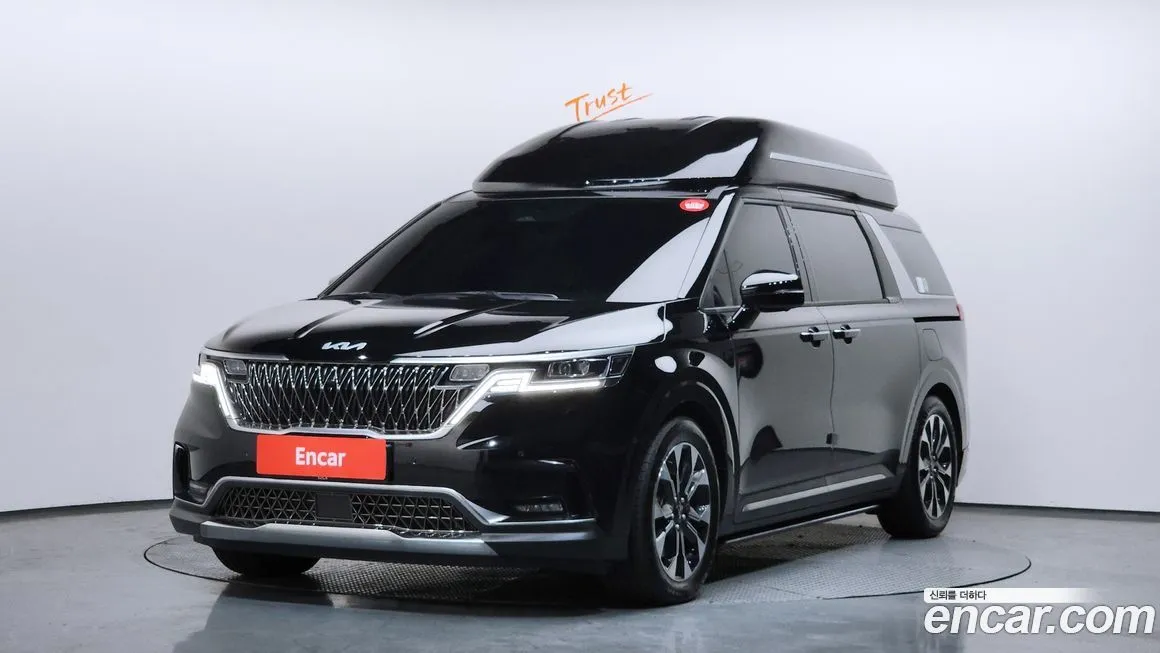 Kia Carnival — фото 1