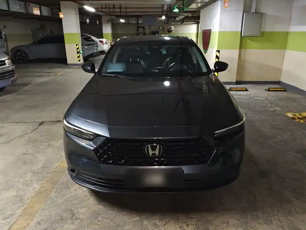 Honda Accord — фото 8