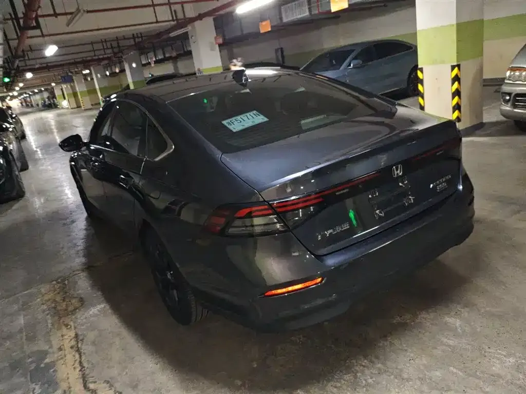 Honda Accord — фото 9
