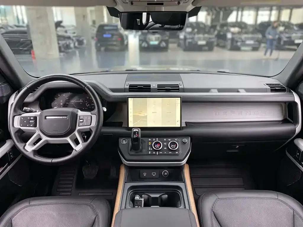 Land Rover Defender 2024 из CN, фото 2