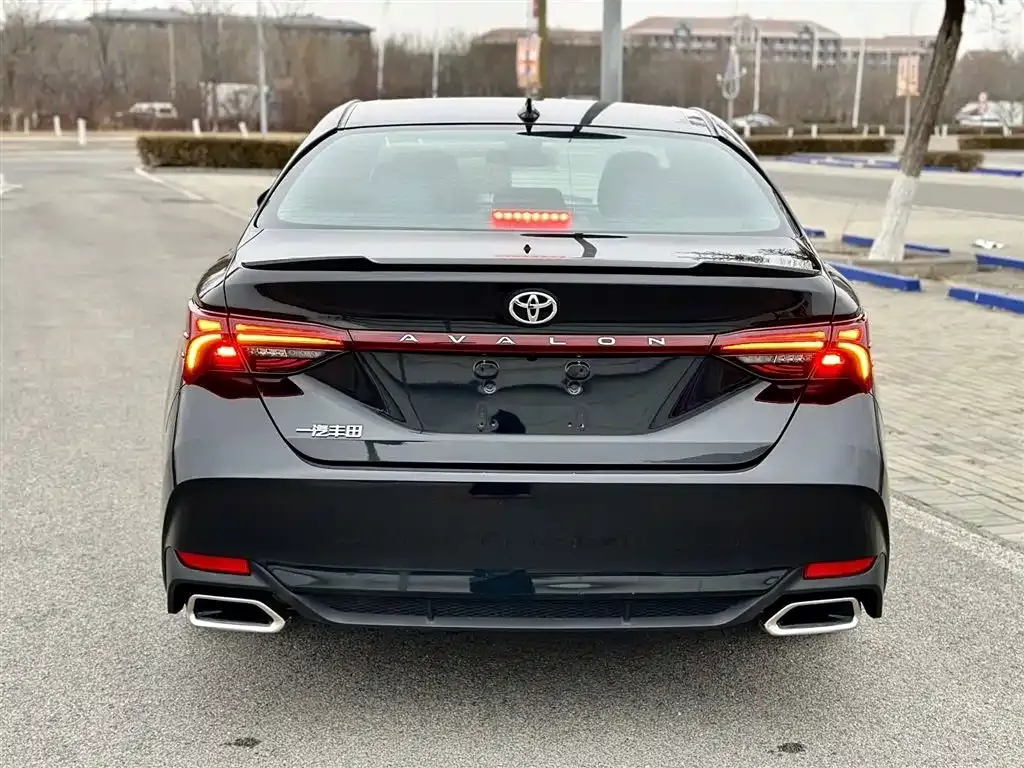 Toyota Avalon 2024 из CN, фото 9