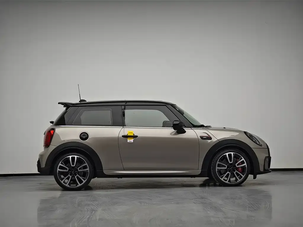 MINI JCW (John Cooper Works) — фото 7