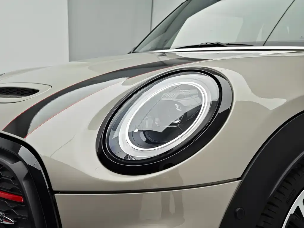 MINI JCW (John Cooper Works) — фото 10