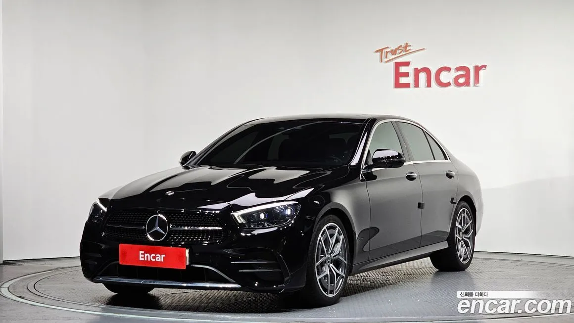 Mercedes-Benz E-Class — фото 1