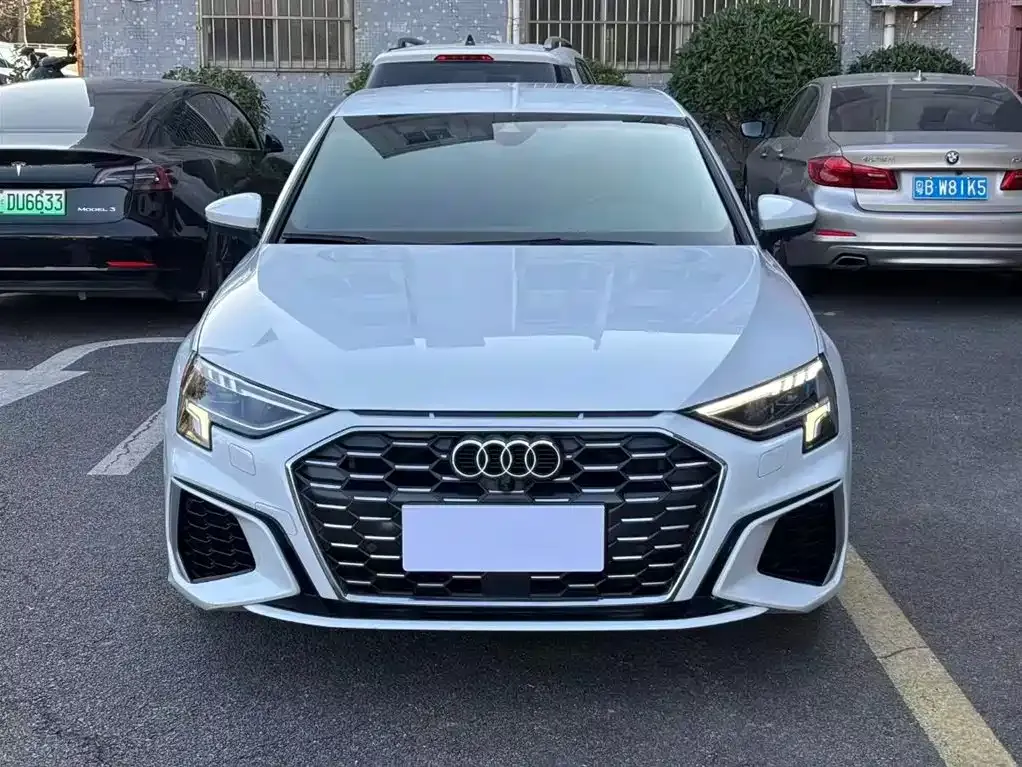 Audi A3 2022 из CN, фото 4