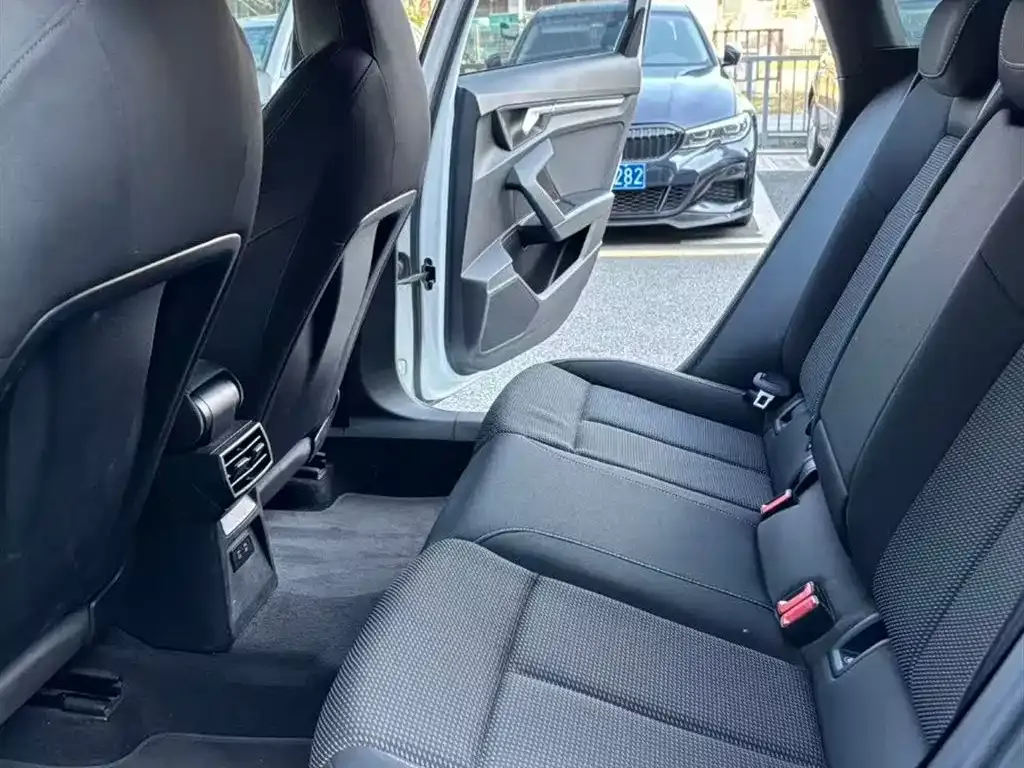 Audi A3 2022 из CN, фото 2