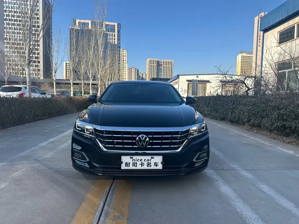 Volkswagen Passat — фото 8