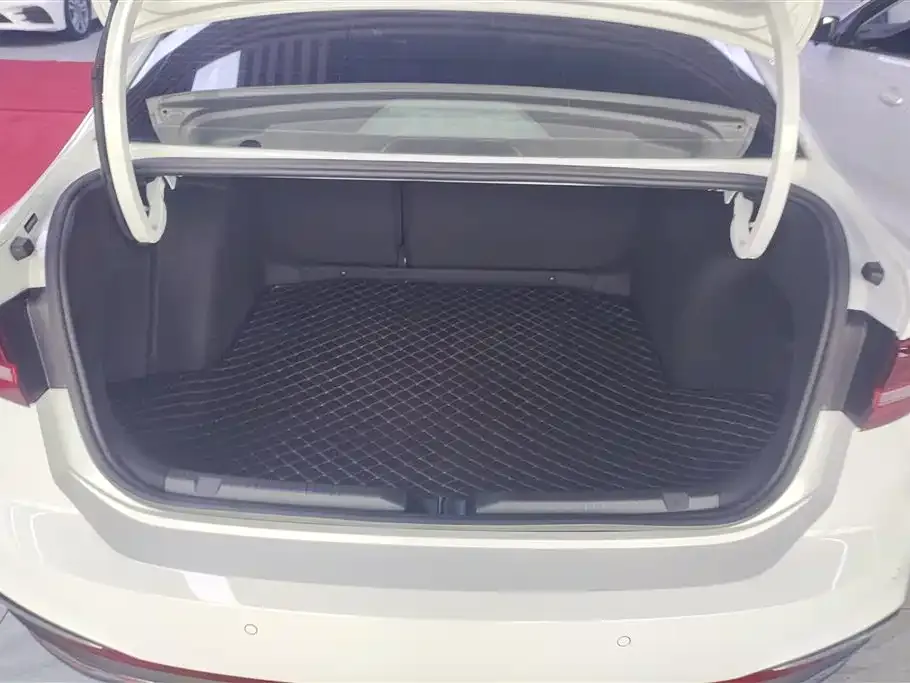 Volkswagen Lavida 2024 из CN, фото 2