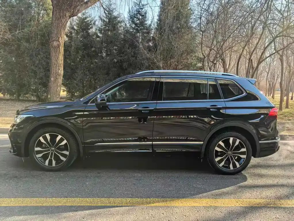 Volkswagen Tiguan L 2022 из CN, фото 6
