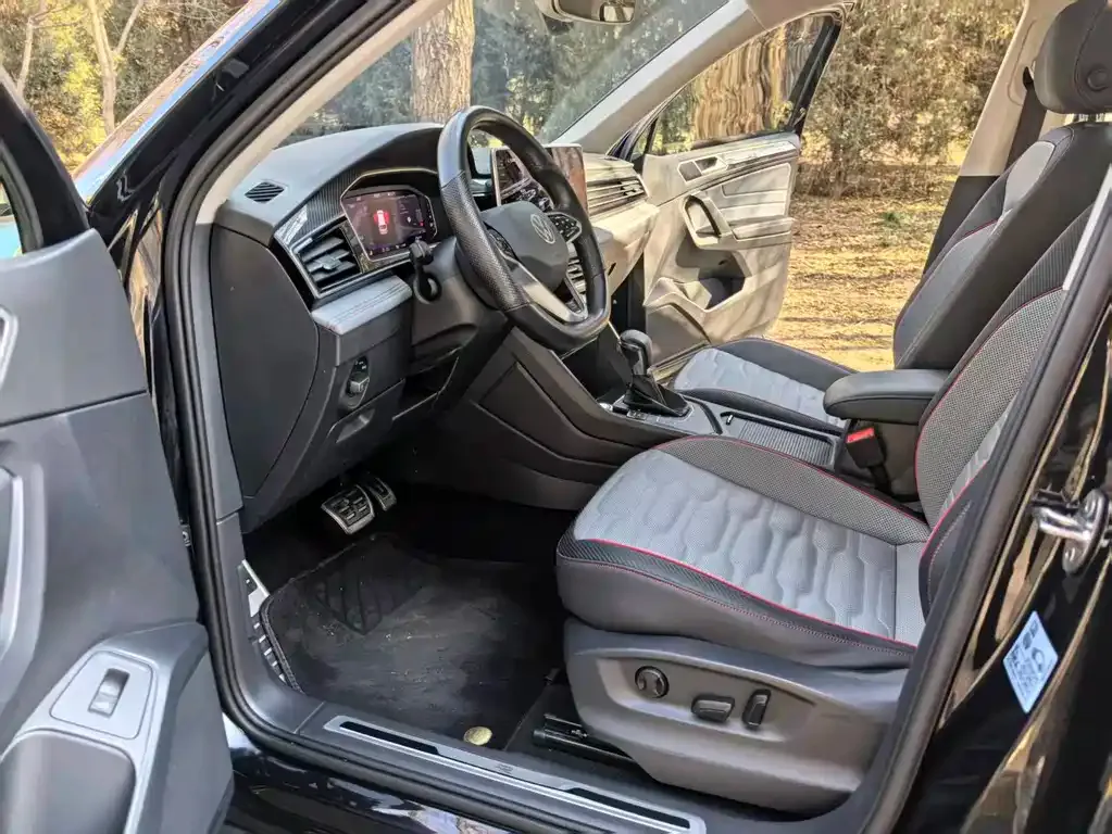 Volkswagen Tiguan L 2022 из CN, фото 5