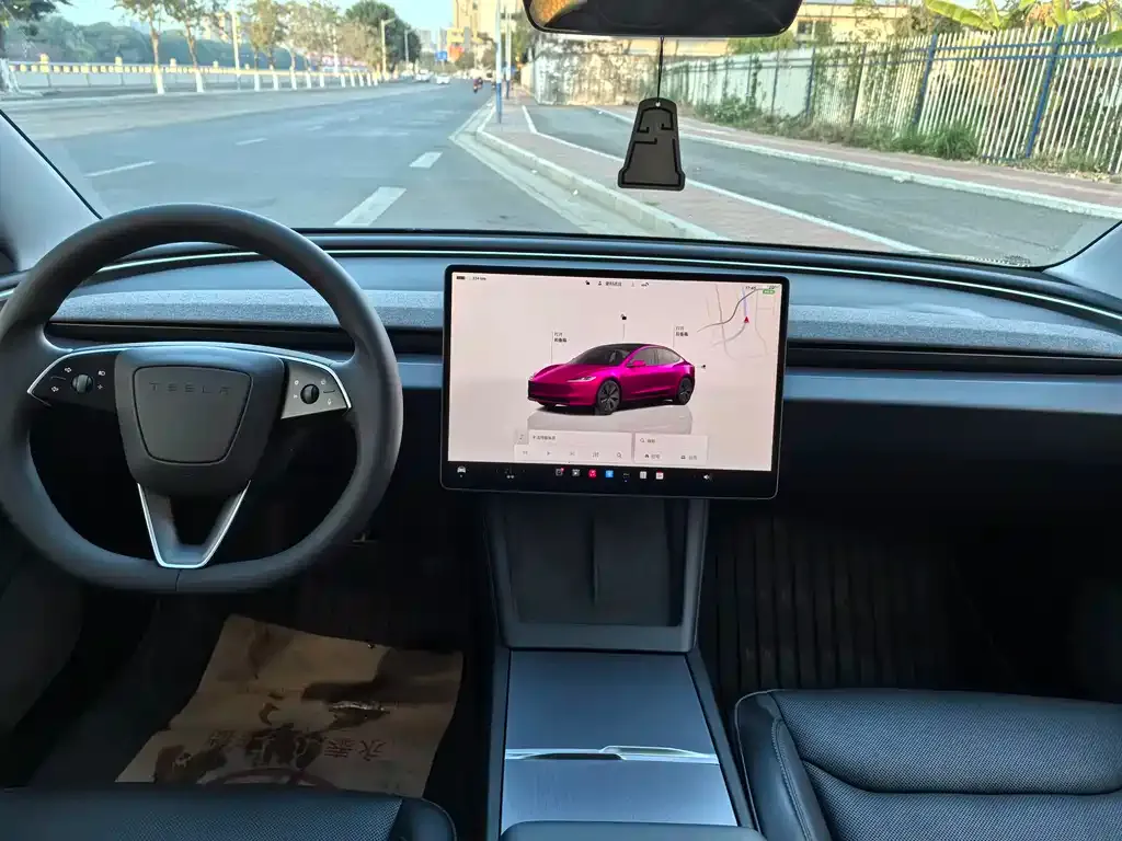 Tesla Model 3 2023 из CN, фото 4