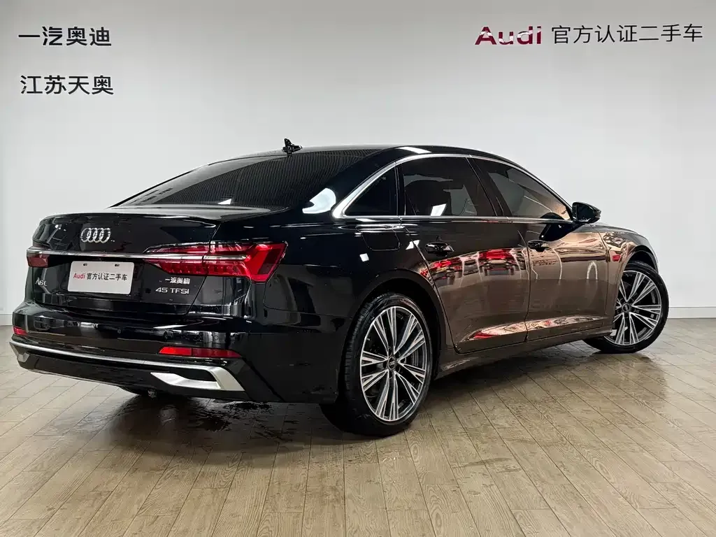 Audi A6L — фото 8