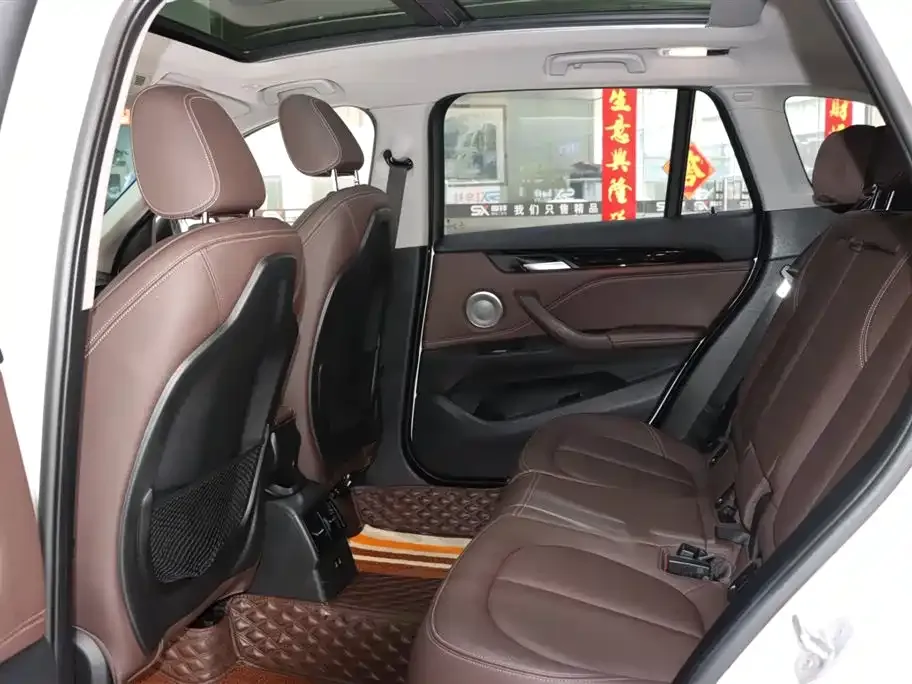 BMW X1 2021 из CN, фото 3