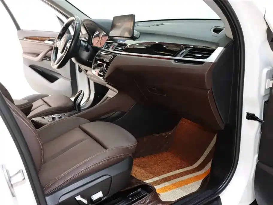 BMW X1 2021 из CN, фото 10