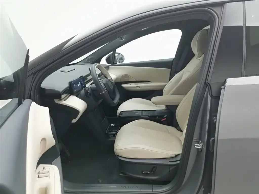 Lynk & Co Z20 2026 из CN, фото 6