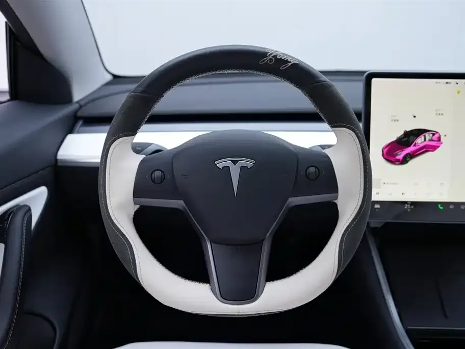 Tesla Model 3 — фото 4