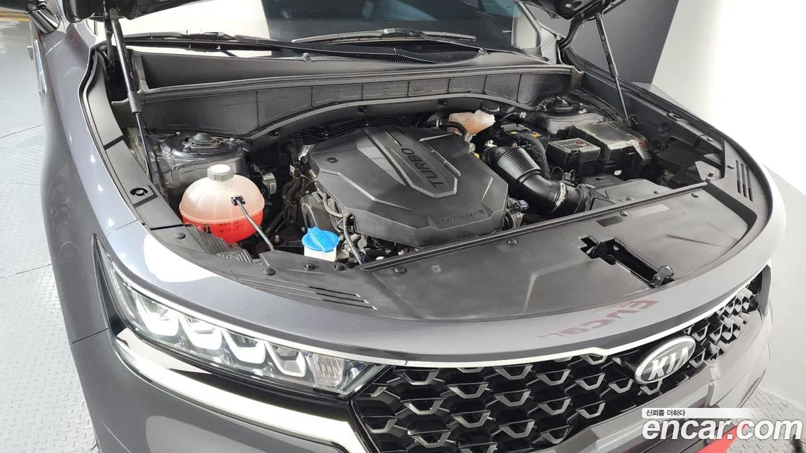 Kia Sorento — фото 10