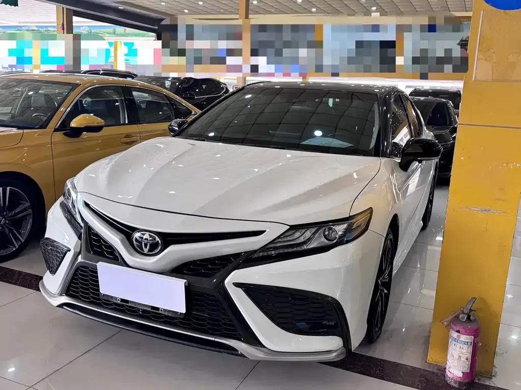 Toyota Camry 2024 из CN, фото 1