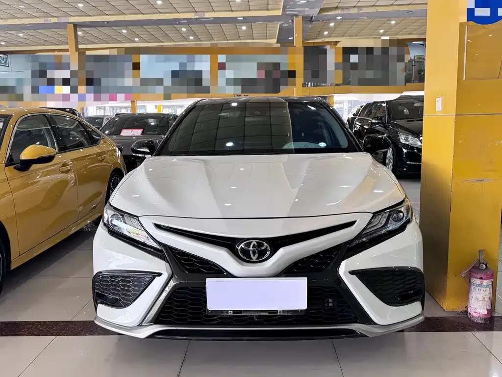 Toyota Camry 2024 из CN, фото 9