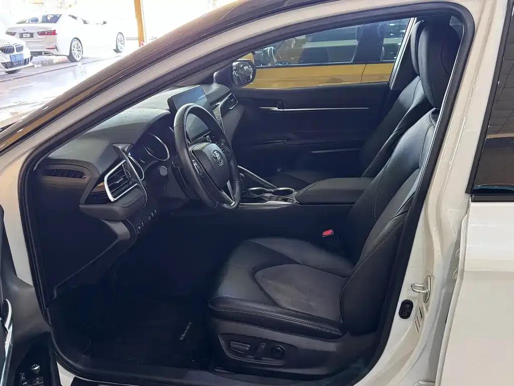 Toyota Camry 2024 из CN, фото 5