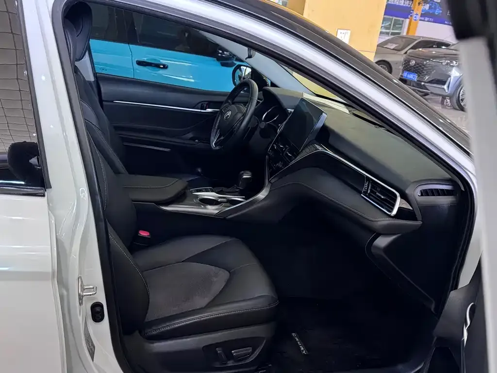Toyota Camry 2024 из CN, фото 6
