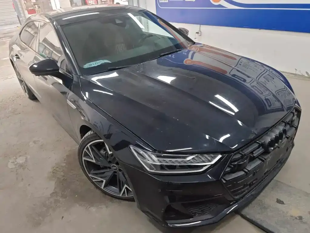 Audi A7L 2022 из CN, фото 6