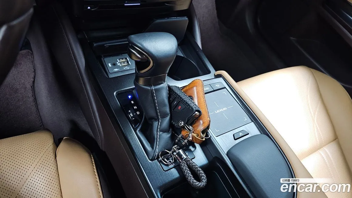 Lexus ES 2021 из KR, фото 4