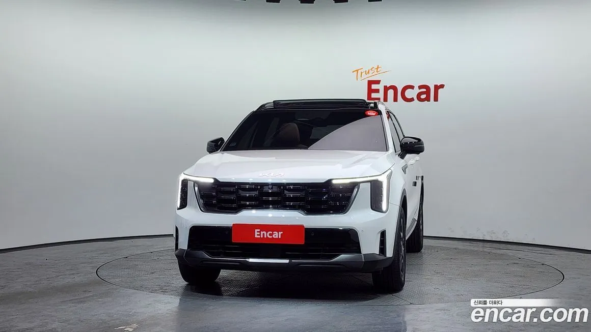 Kia Sorento — фото 9