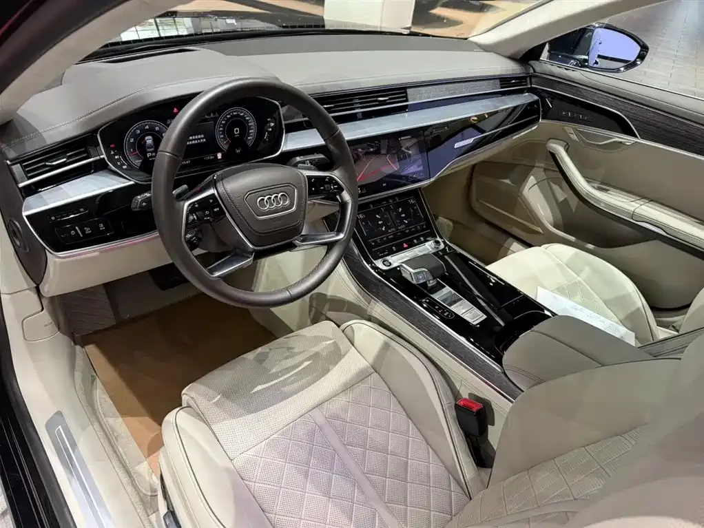 Audi A8 2025 из CN, фото 4