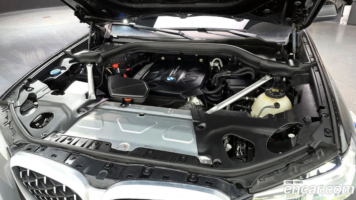 BMW X4 2022 из KR, фото 8