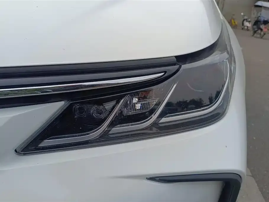 Toyota Corolla 2024 из CN, фото 2
