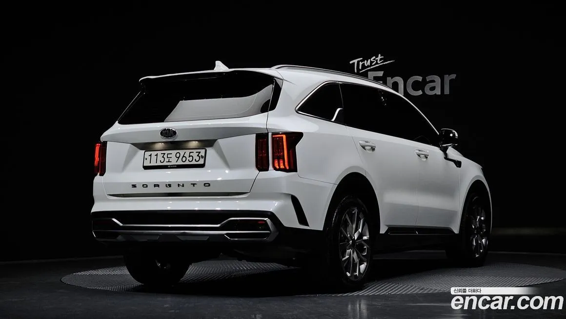 Kia Sorento — фото 10