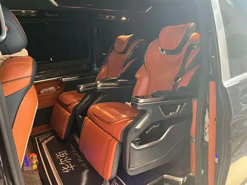 Mercedes-Benz V-Class 2024 из CN, фото 5