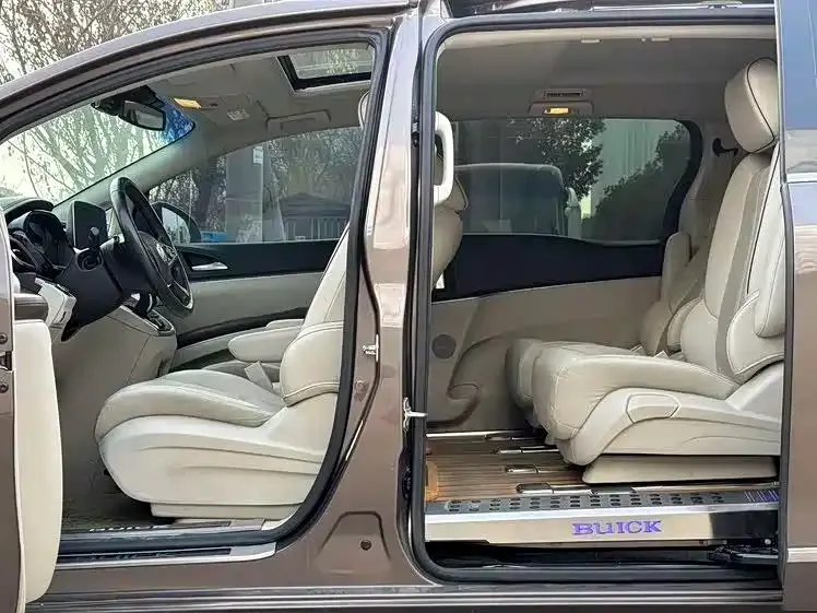 Buick GL8 2021 из CN, фото 5