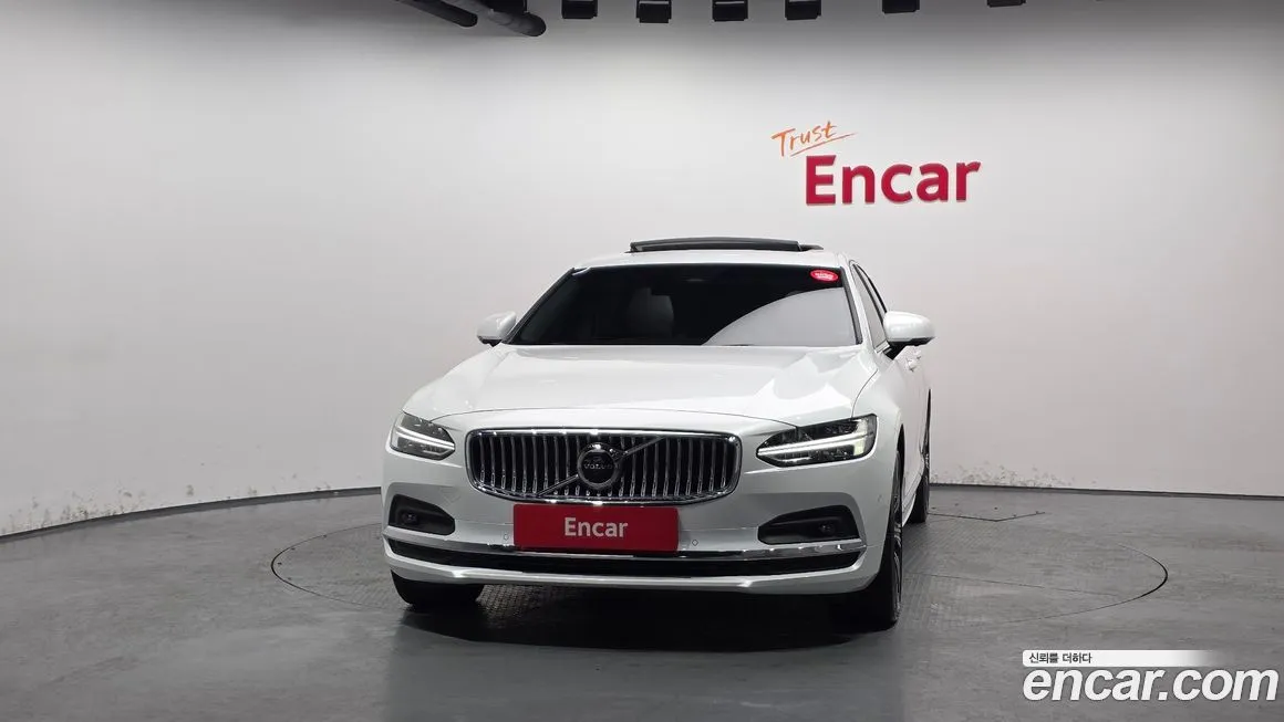 Volvo S90 2024 из KR, фото 2