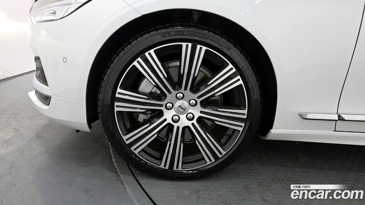Volvo S90 2024 из KR, фото 7