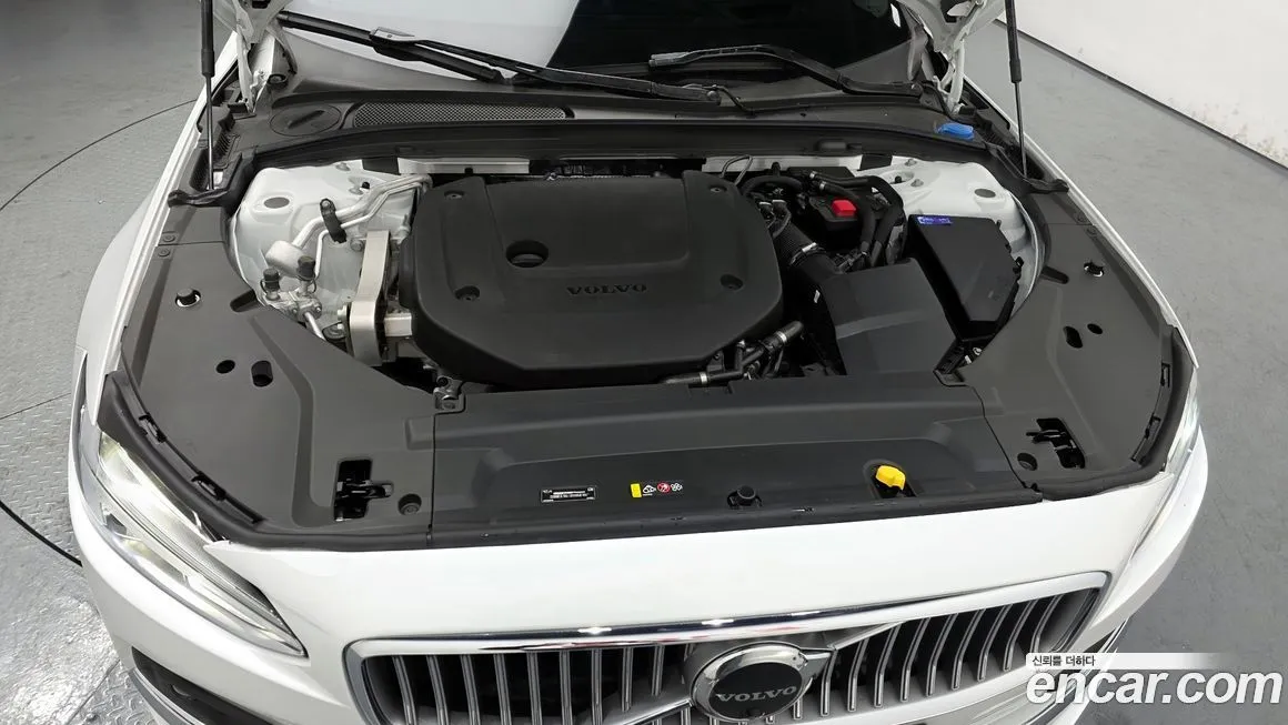 Volvo S90 2024 из KR, фото 8