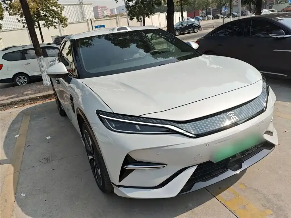 BYD L EV 2025 из CN, фото 3