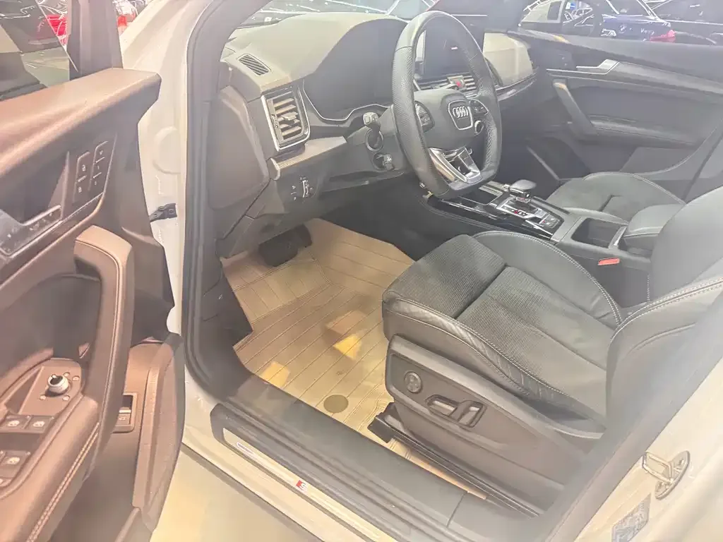 Audi Q5L Sportback 2021 из CN, фото 6
