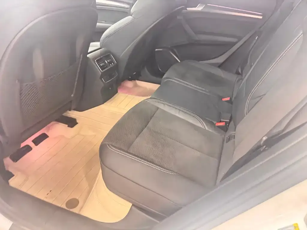 Audi Q5L Sportback 2021 из CN, фото 4