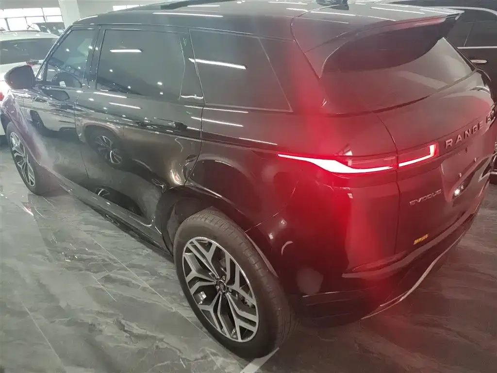 Land Rover Evoque 2024 из CN, фото 6