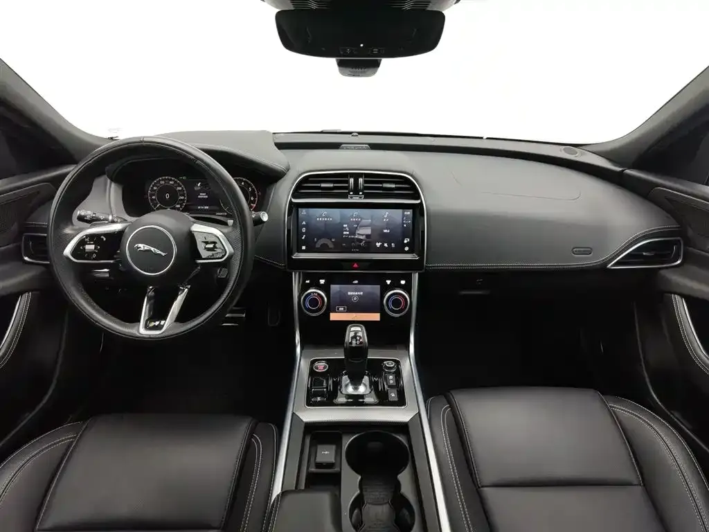 Jaguar XEL 2023 из CN, фото 7