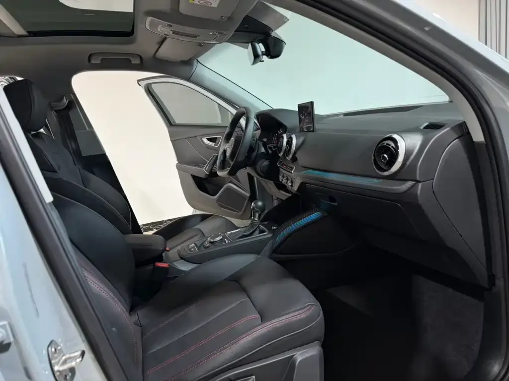 Audi Q2L 2022 из CN, фото 8