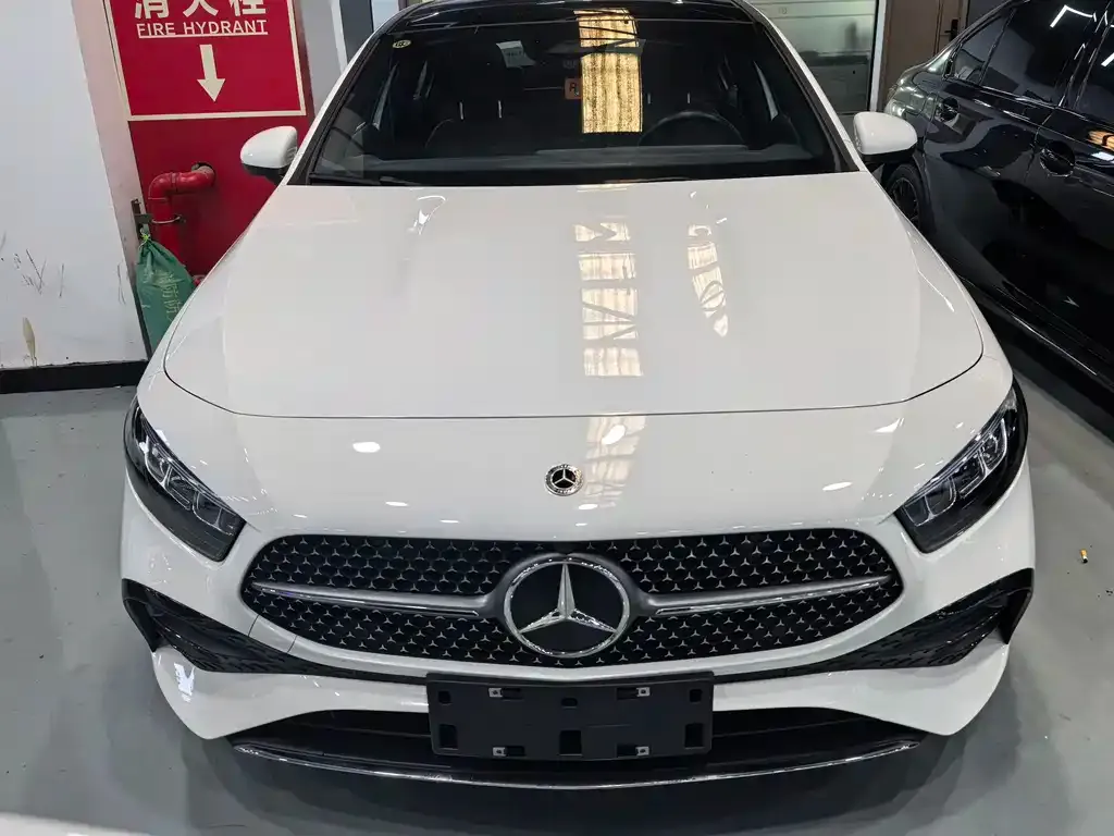 Mercedes-Benz A-Class 2024 из CN, фото 4