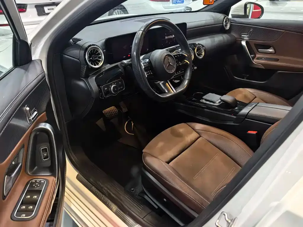 Mercedes-Benz A-Class 2024 из CN, фото 2