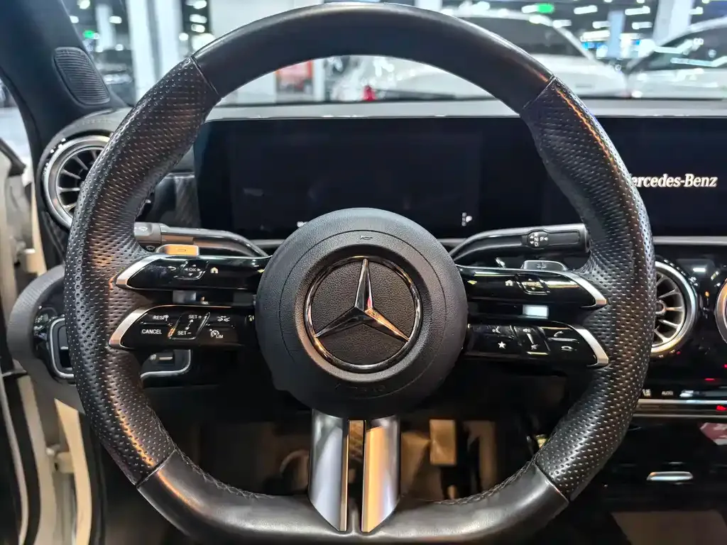 Mercedes-Benz A-Class 2024 из CN, фото 8