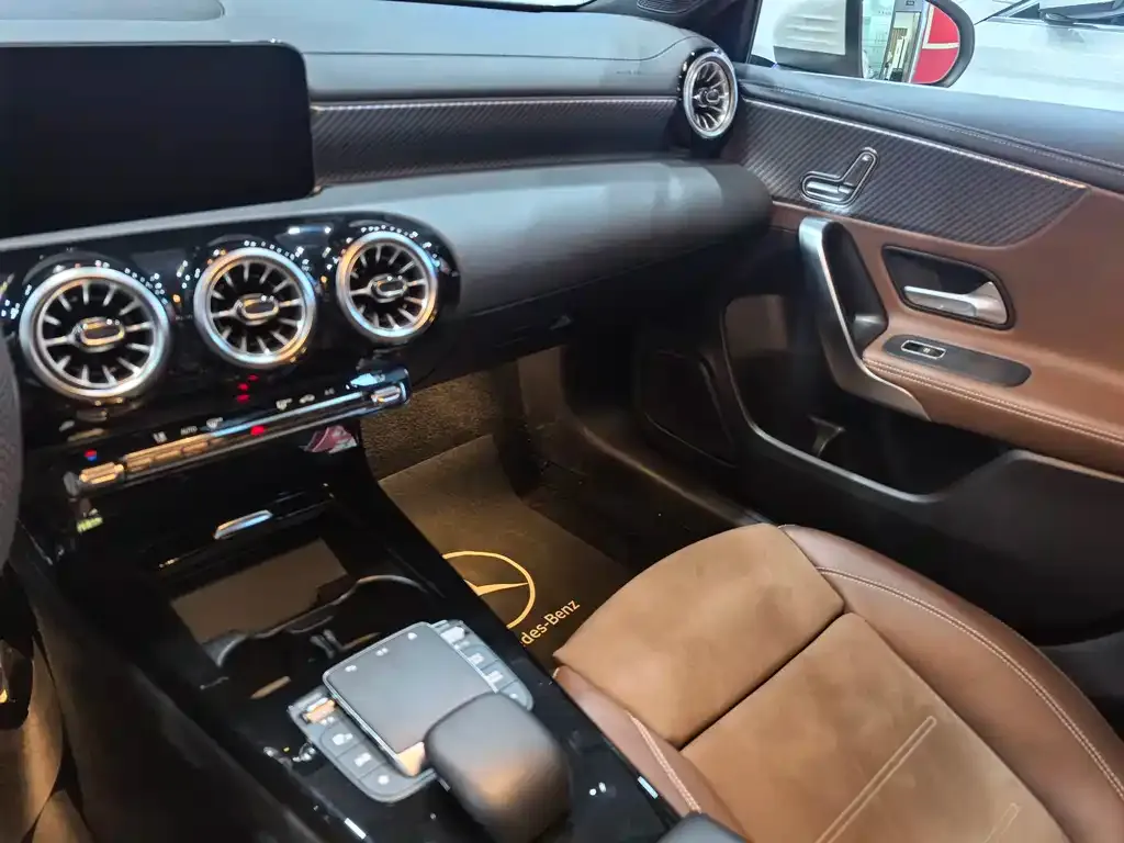 Mercedes-Benz A-Class 2024 из CN, фото 6