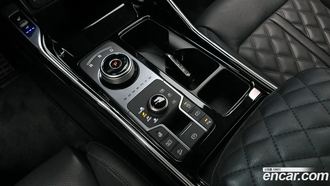 Kia Sorento — фото 7
