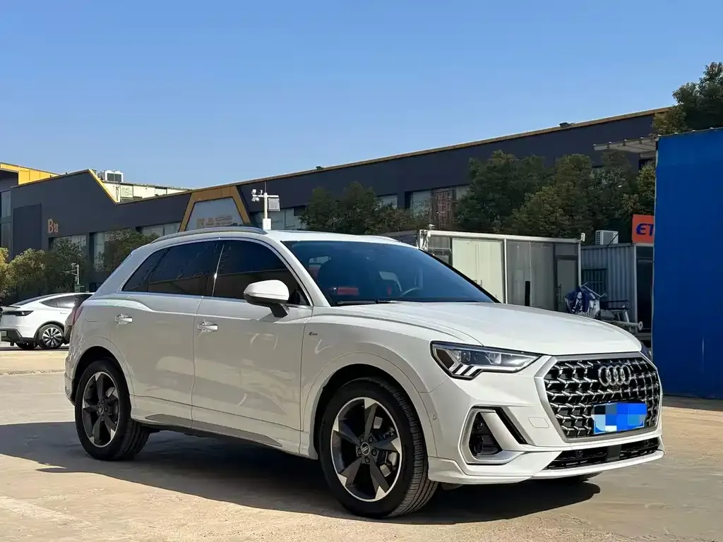 Audi Q3 — фото 3