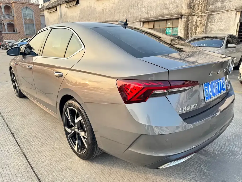 Skoda Octavia 2022 из CN, фото 7